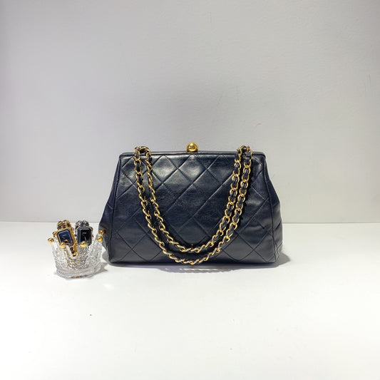 No.2430-Chanel Vintage Kiss-Lock Shoulder Bag