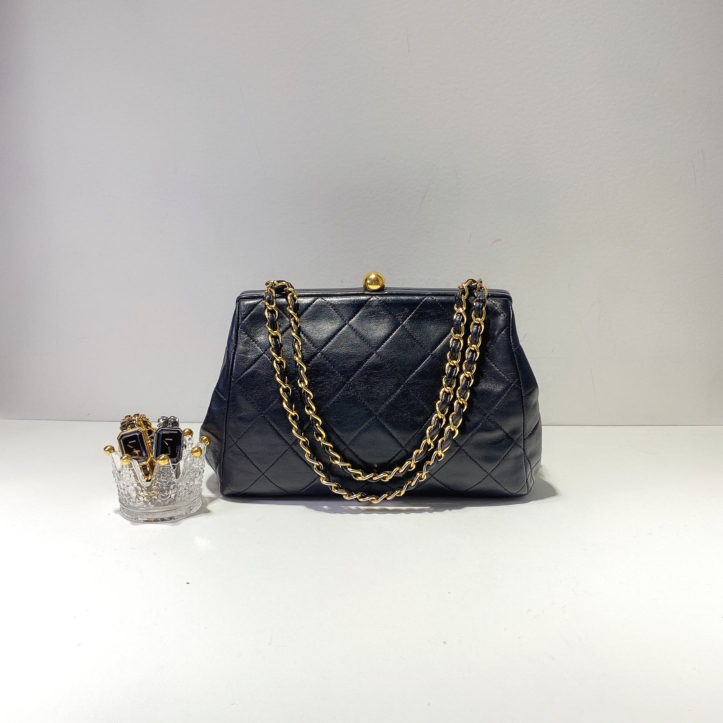 No.2430-Chanel Vintage Kiss-Lock Shoulder Bag