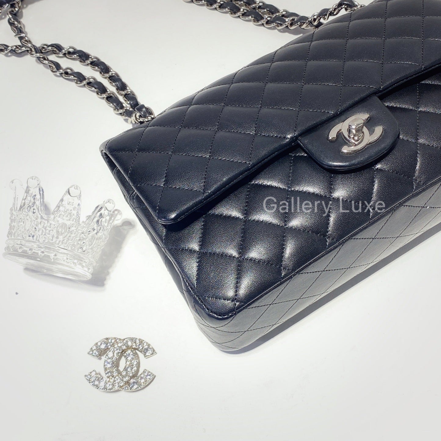 No.2431-Chanel Classic Flap Bag 25cm