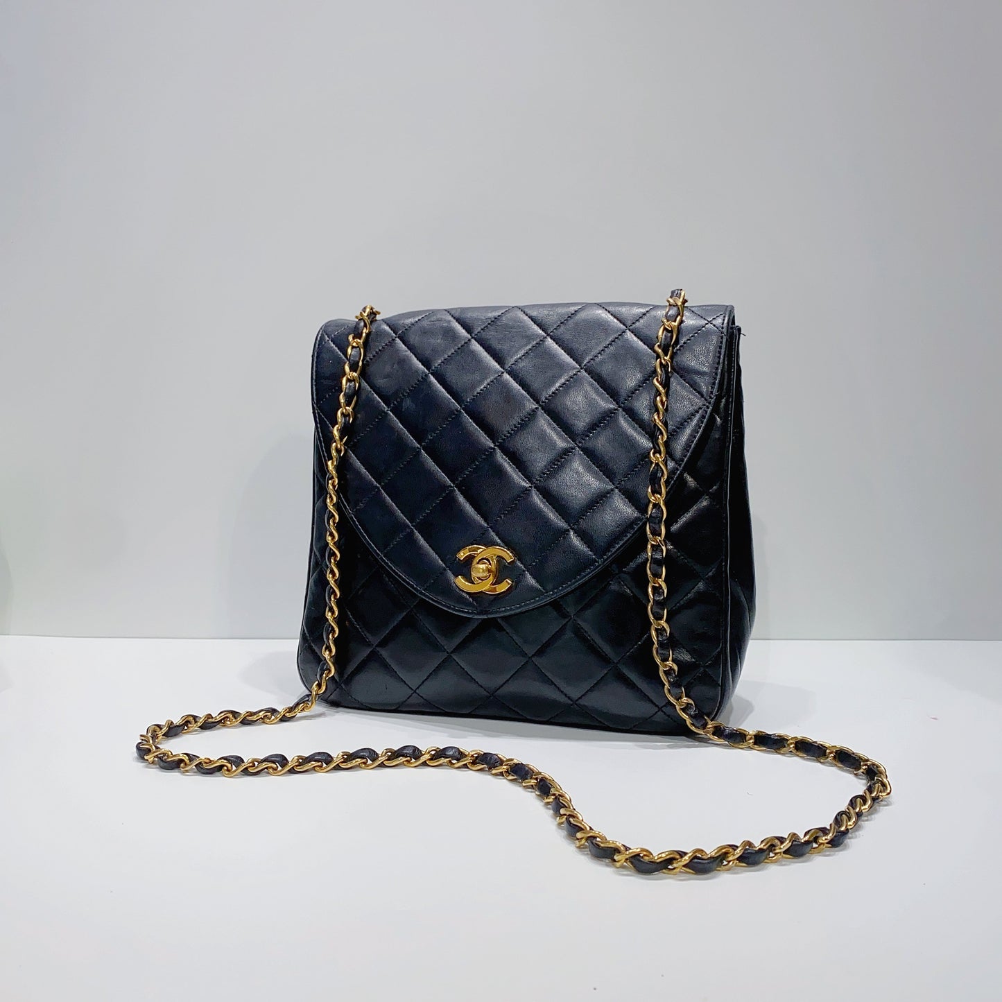 No.3701-Chanel Vintage Lambskin Flap Bag