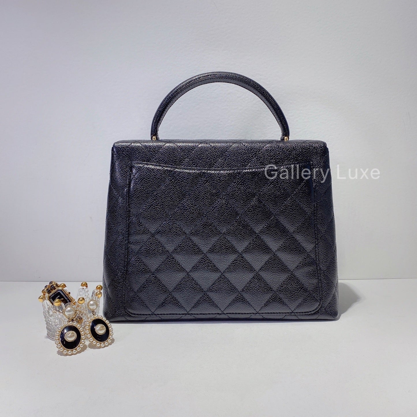 No.2433-Chanel Vintage Caviar Kelly Handle Bag