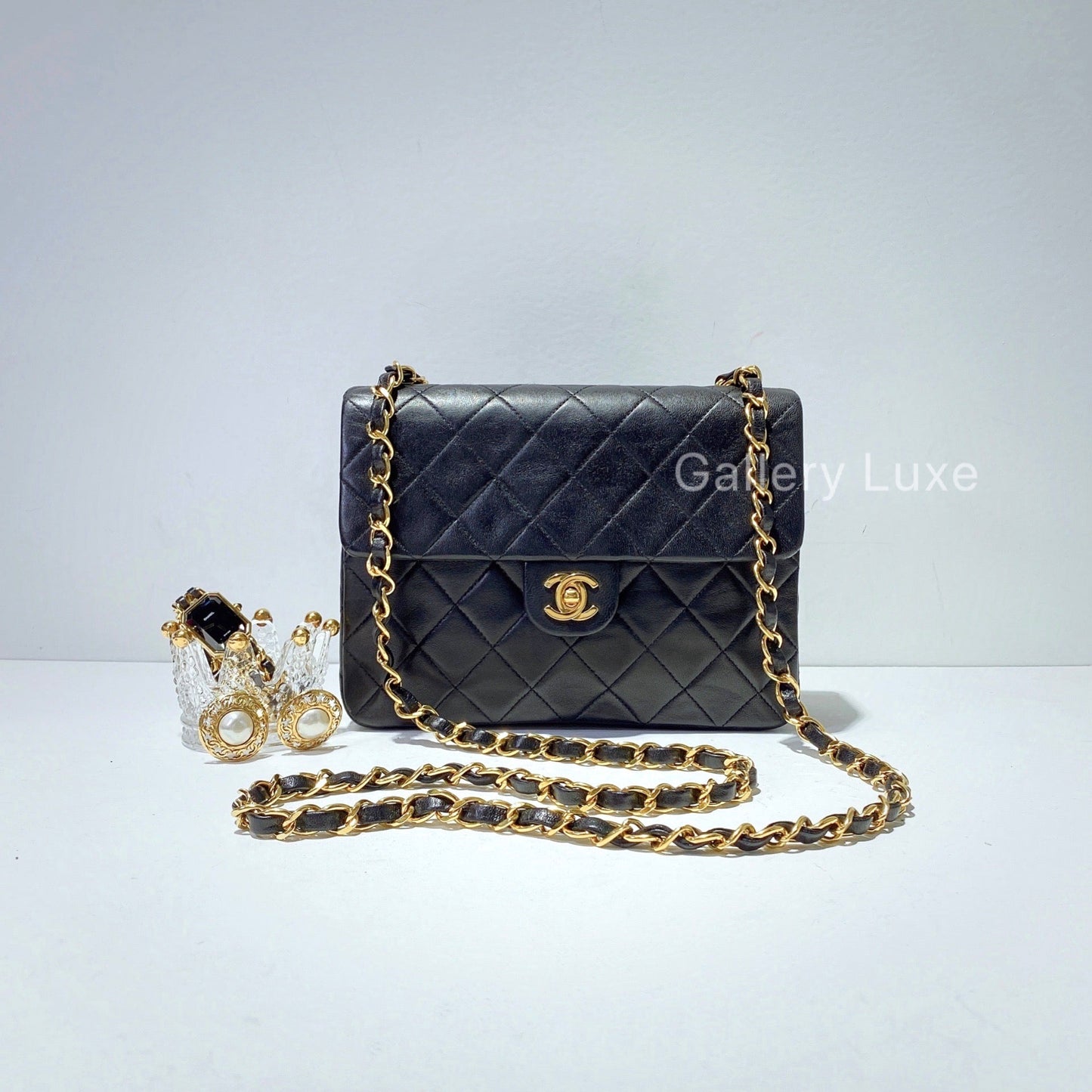 No.2436-Chanel Vintage Classic Flap Mini 20cm