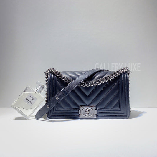 No.3006-Chanel Caviar Chevron Boy 25cm
