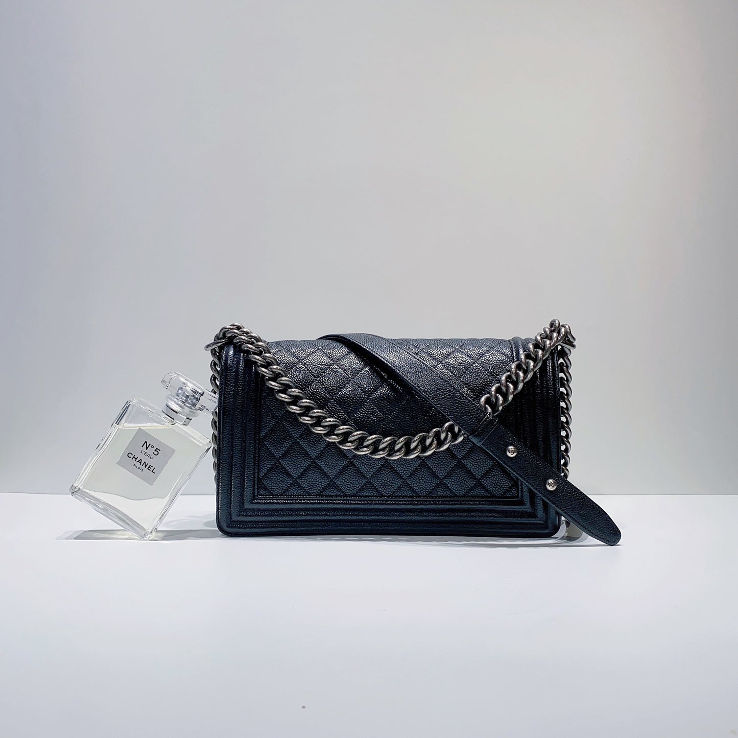 No.3720-Chanel Caviar Boy 25cm