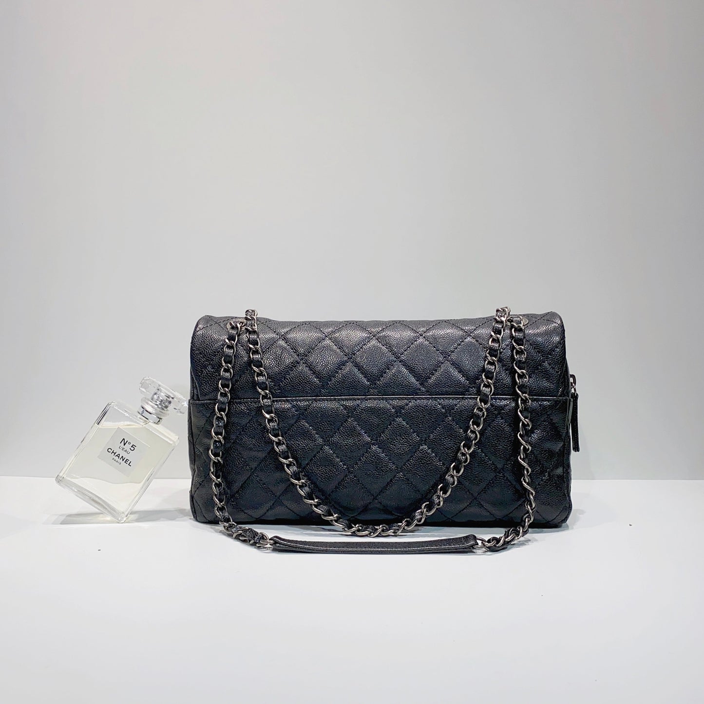 No.3895-Chanel Large Chic Caviar Flap Bag