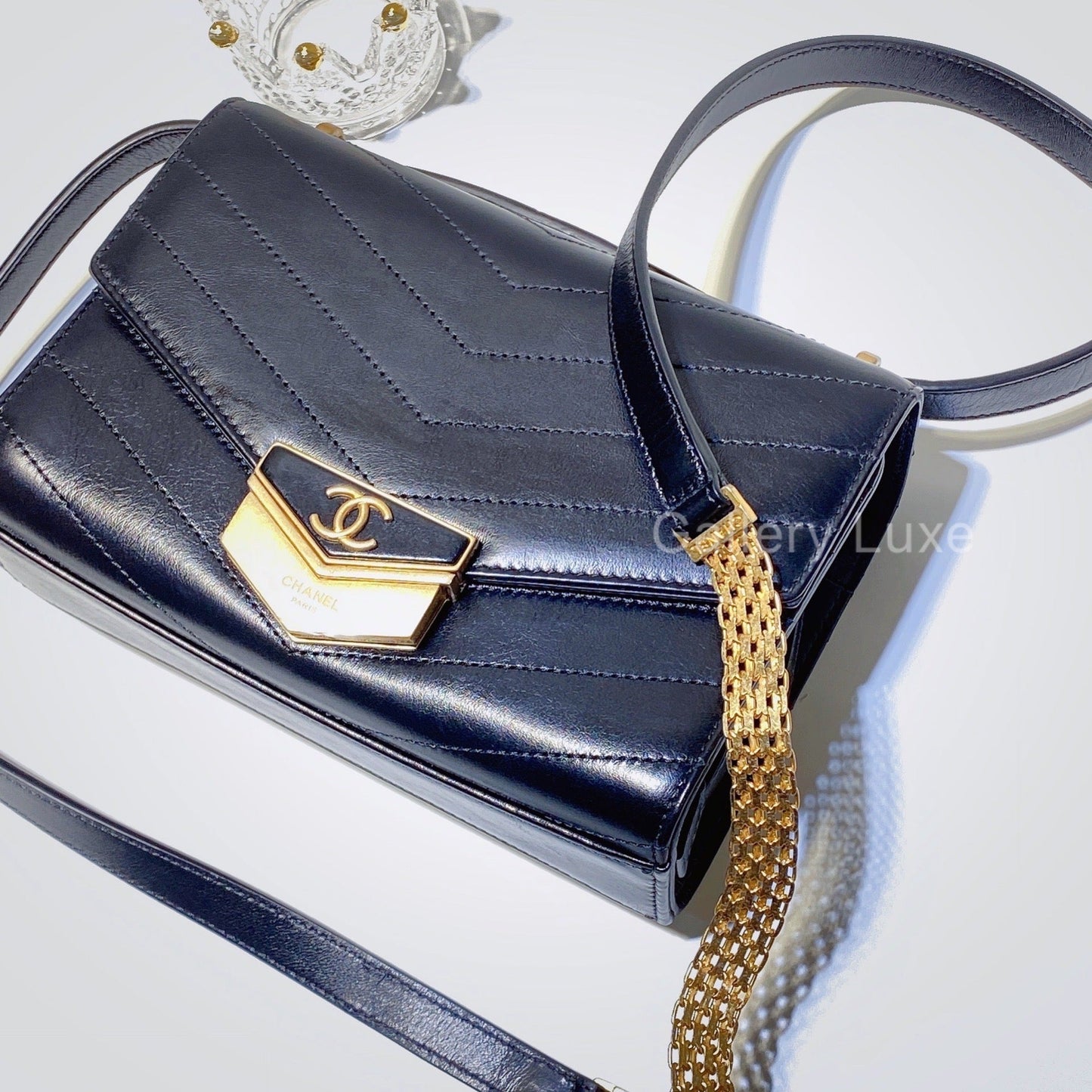 No.2688-Chanel Lock Me Up Chevron Flap Bag