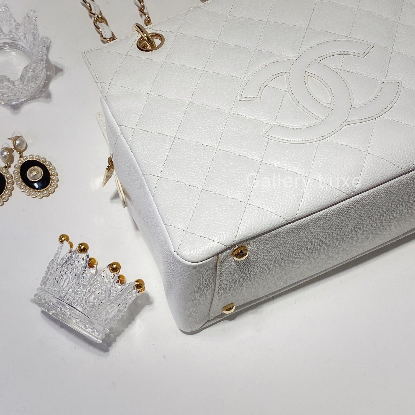 No.2444-Chanel Vintage Caviar Petite Timeless Tote Bag
