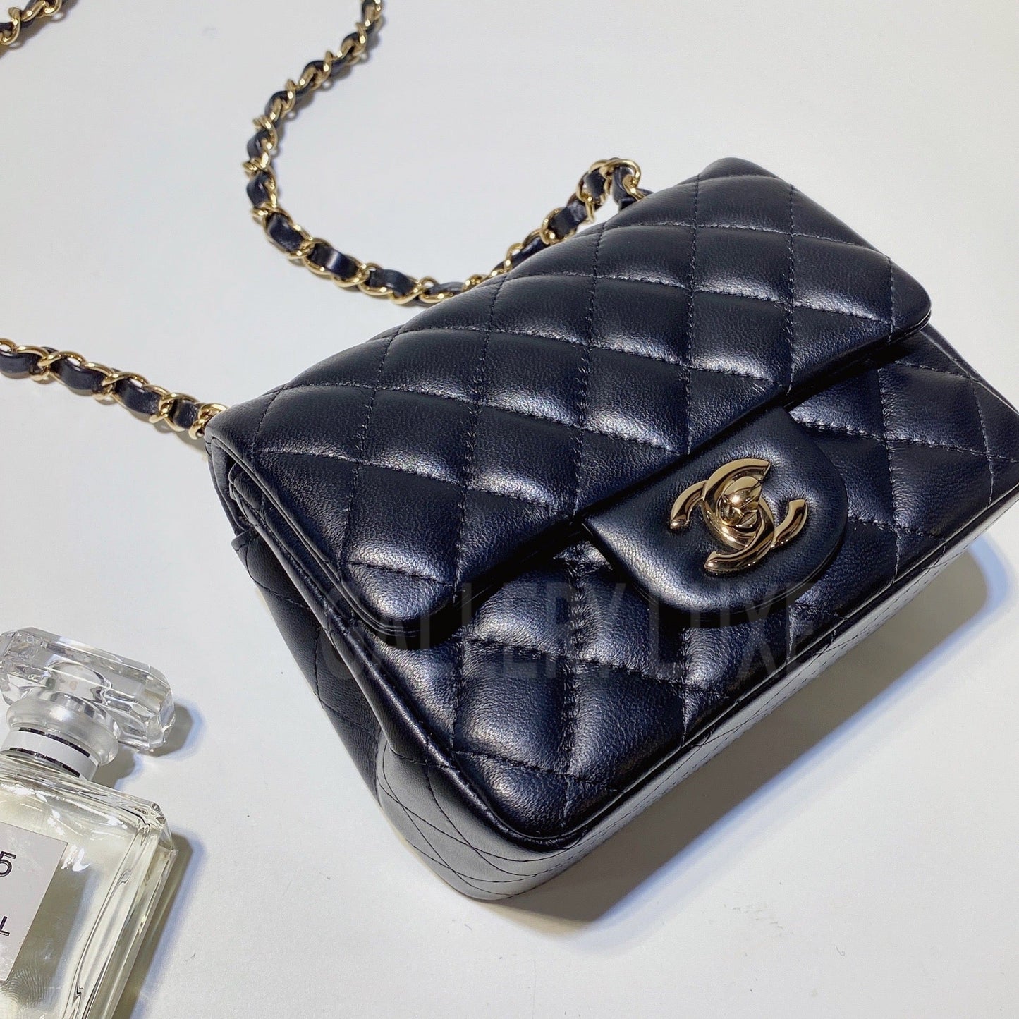 No.3267-Chanel Lambskin Classic Flap Mini 17cm