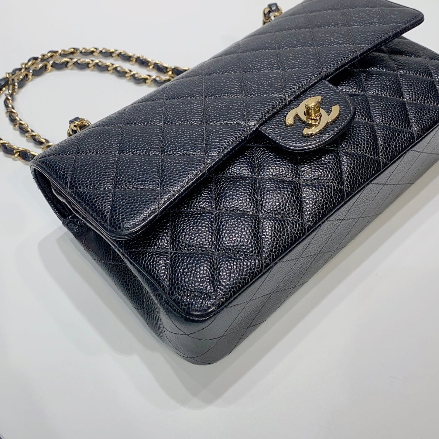 No.3841-Chanel Vintage Caviar Classic Flap 25cm