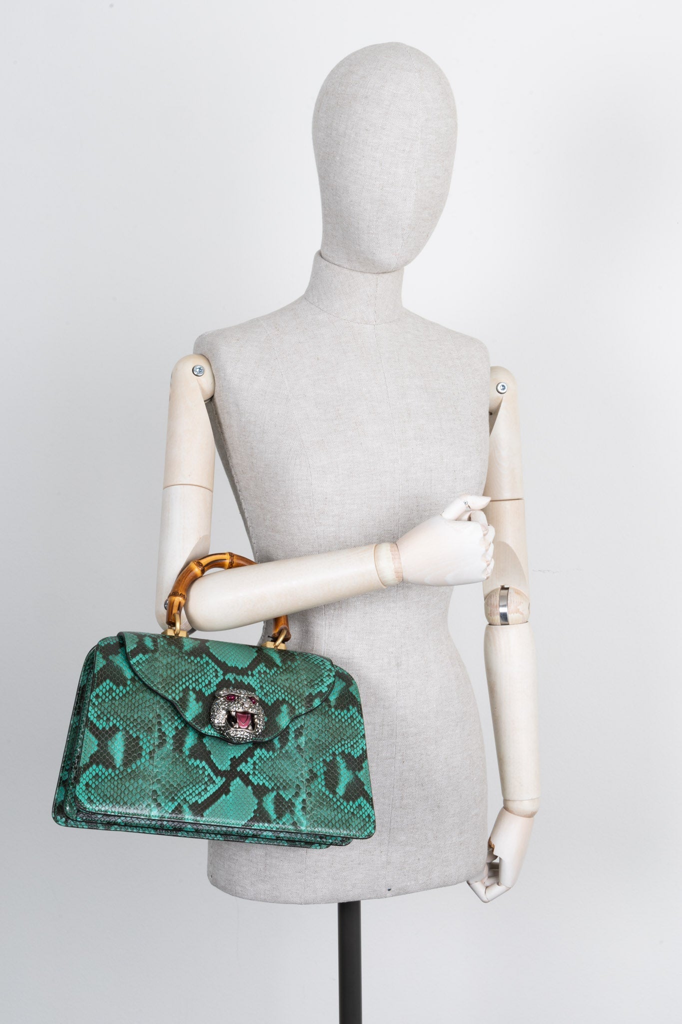Luxury Gucci Trending 2025 Thiara Top Handle Bag Python Petrol