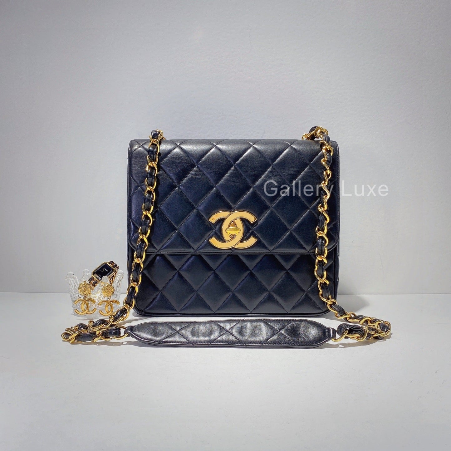 No.2438-Chanel Vintage Lambskin Flap Bag
