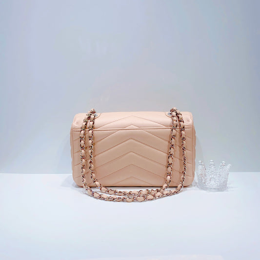 No.3908-Chanel Caviar Lady Chevron Flap Bag (Unused / 未使用品)