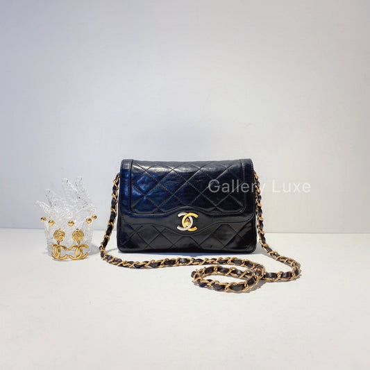 No.2439-Chanel Vintage Lambskin Mini Paris Edition Flap Bag
