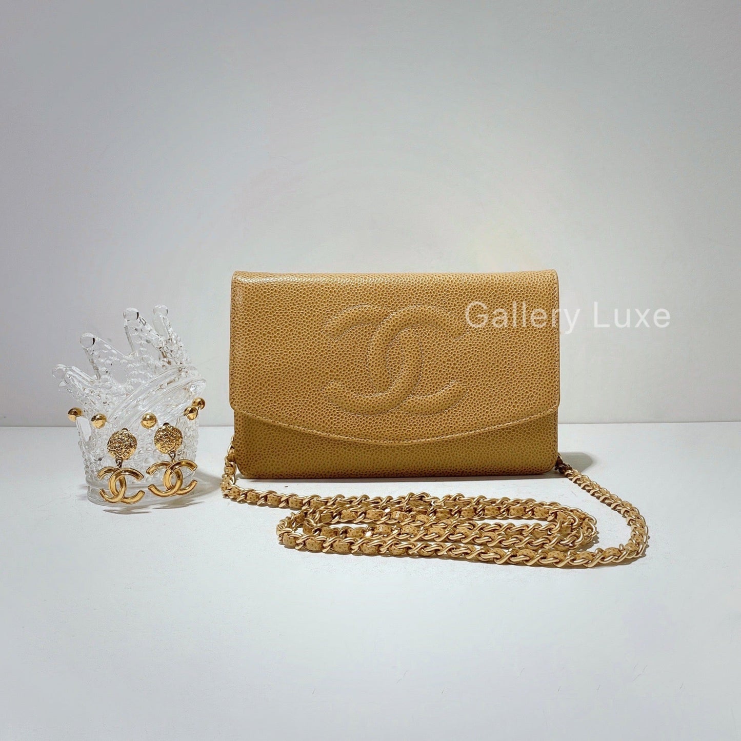 No.2450-Chanel Vintage Caviar WOC