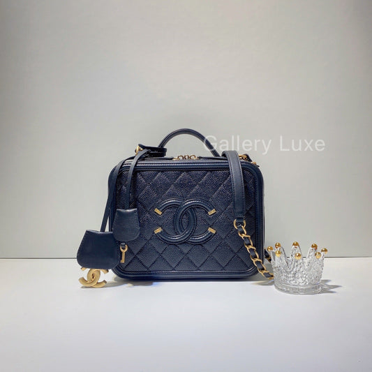 No.2710-Chanel Caviar Medium CC Filigree Vanity Case