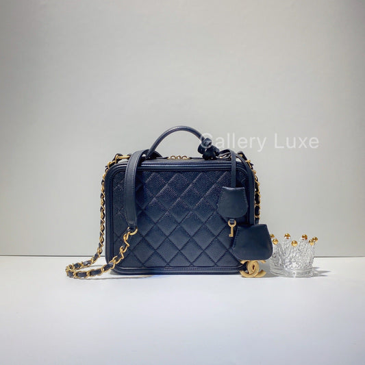 No.2710-Chanel Caviar Medium CC Filigree Vanity Case