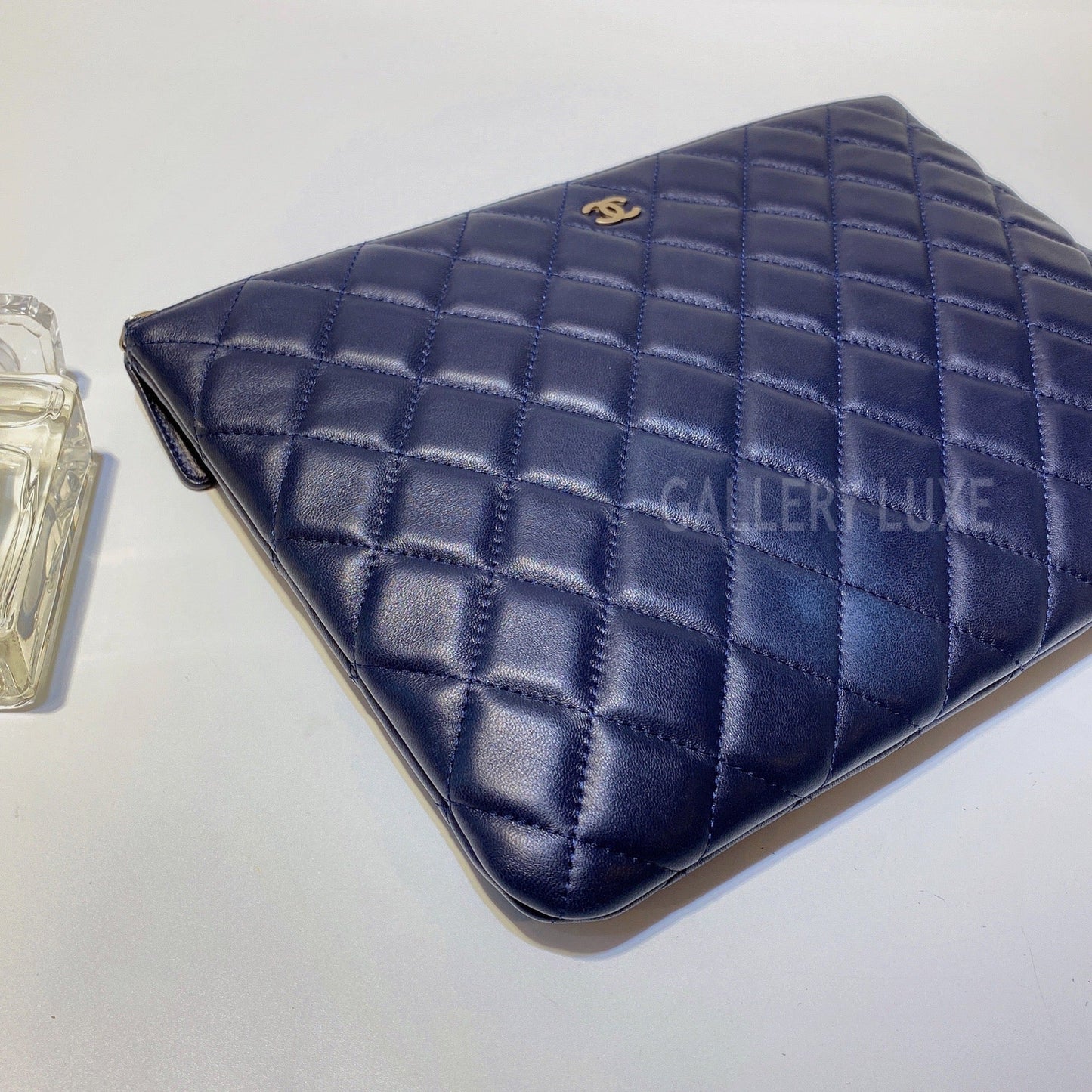 No.3032-Chanel Lambskin Medium O Case Clutch