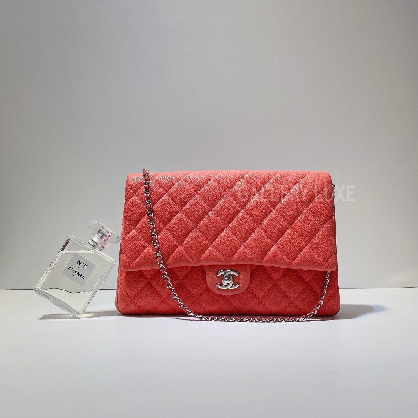 No.3344-Chanel Caviar Timeless Classic Clutch With Chain