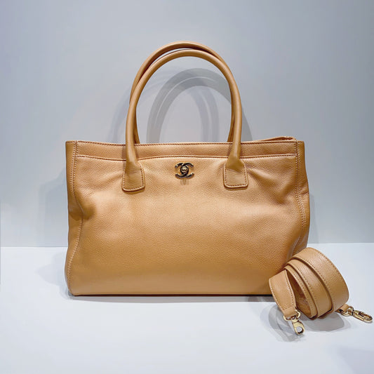 No.3163-Chanel Vintage Caviar Perf Tote Bag