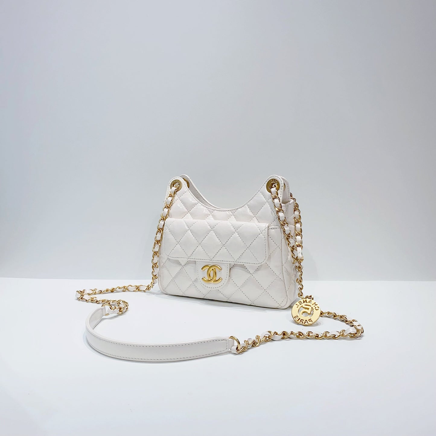 No.001558-1-Chanel Small Wavy CC Hobo Bag