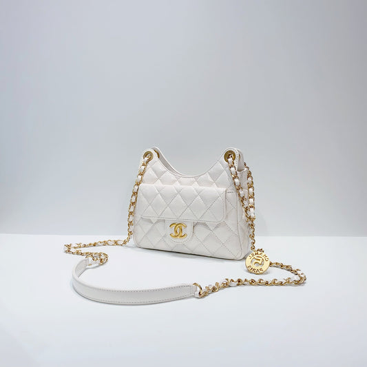 No.001558-1-Chanel Small Wavy CC Hobo Bag