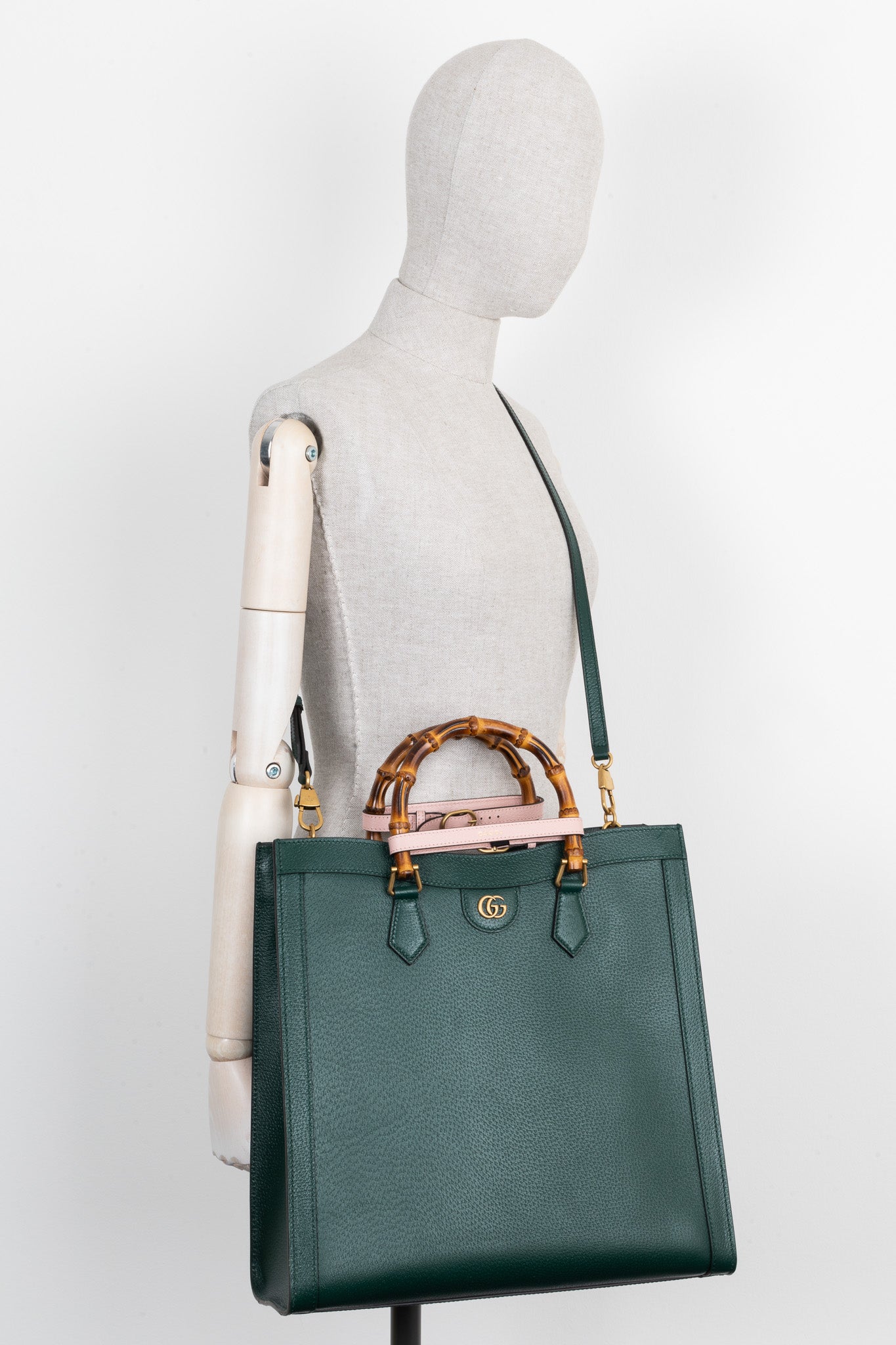 Luxury Gucci Trending 2025 Diana Tote Bag Green