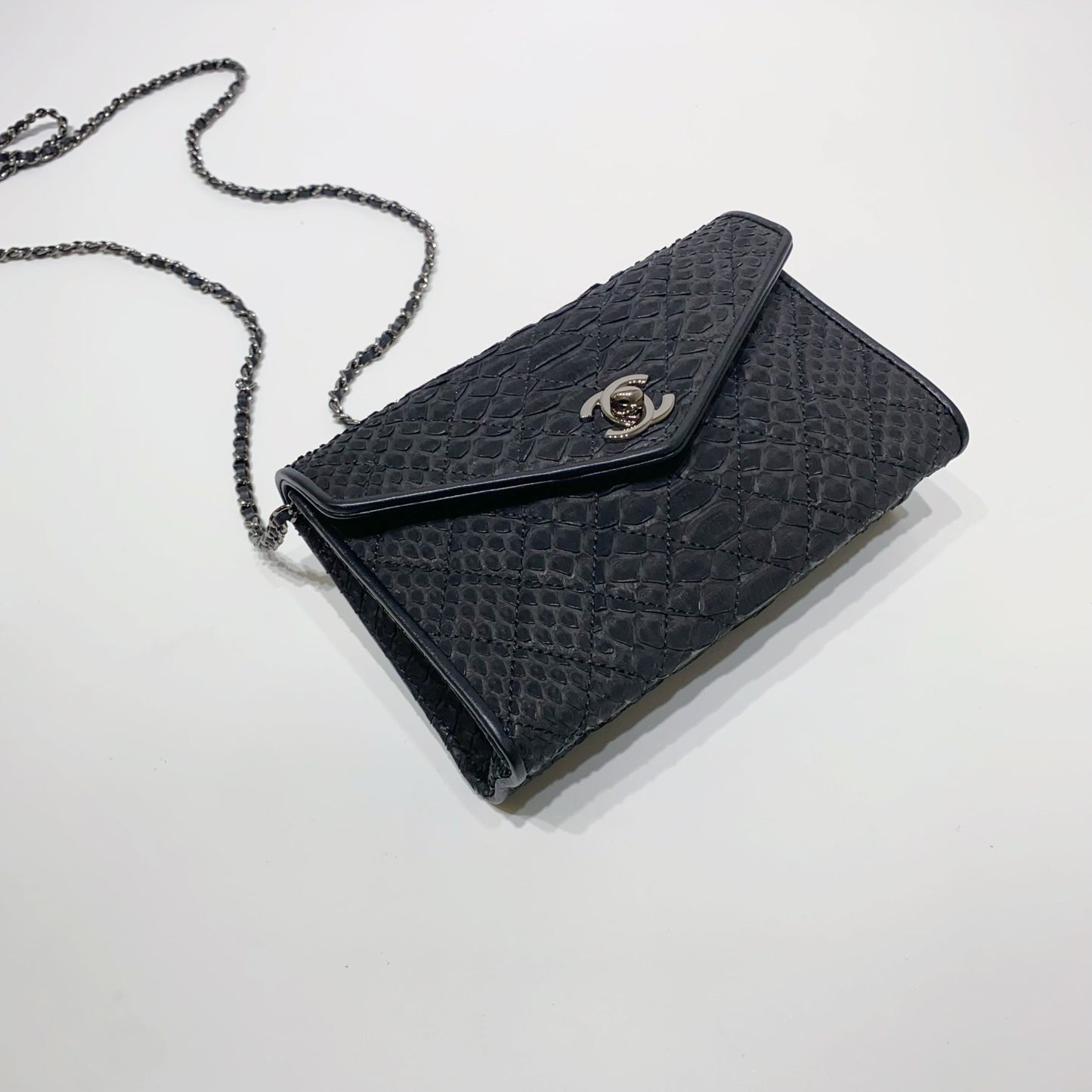 No.3959-Chanel Python Chic Envelope Flap Bag