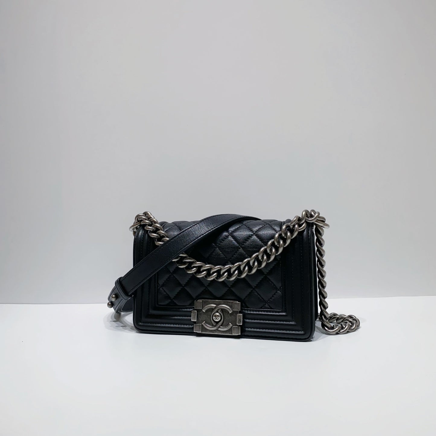 No.3964-Chanel Calfskin Boy 20cm