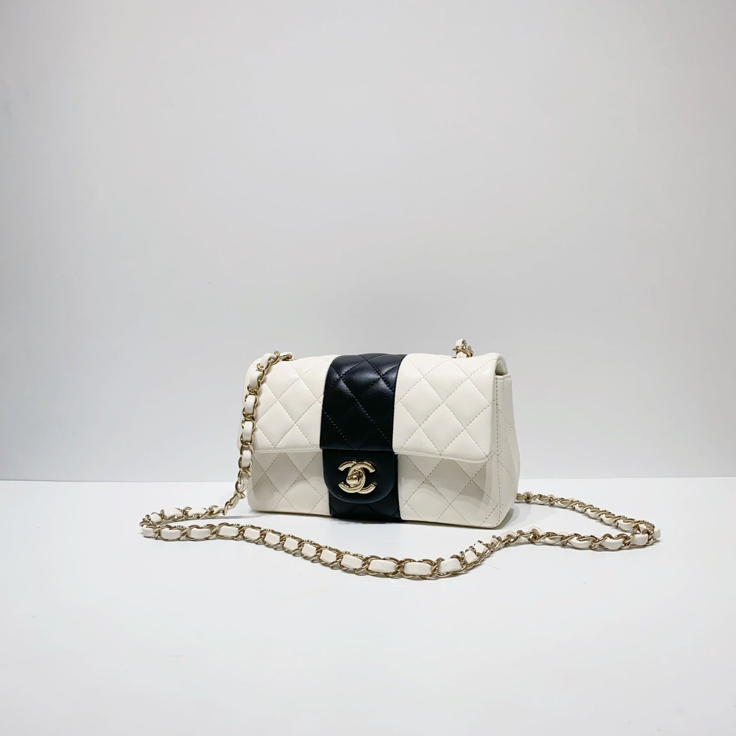 No.3961-Chanel Timeless Classic Mini Flap Bag 20cm
