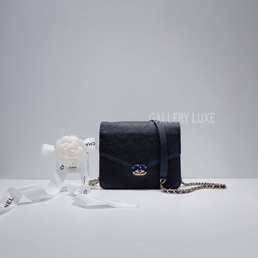 No.3470-Chanel Thread Around Wallet On Chain