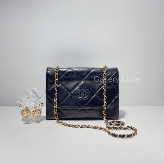 No.2299-Chanel Vintage Lambskin Flap Bag