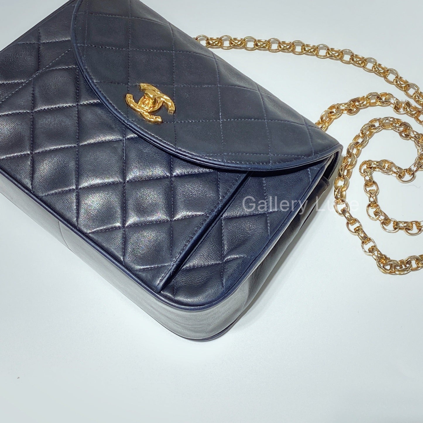 No.2460-Chanel Vintage Lambskin Flap Bag