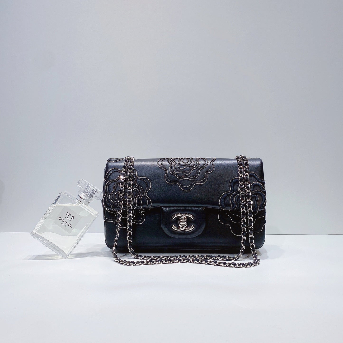 No.3600-Chanel Embroidered Lambskin Evening Camellia Flap Bag