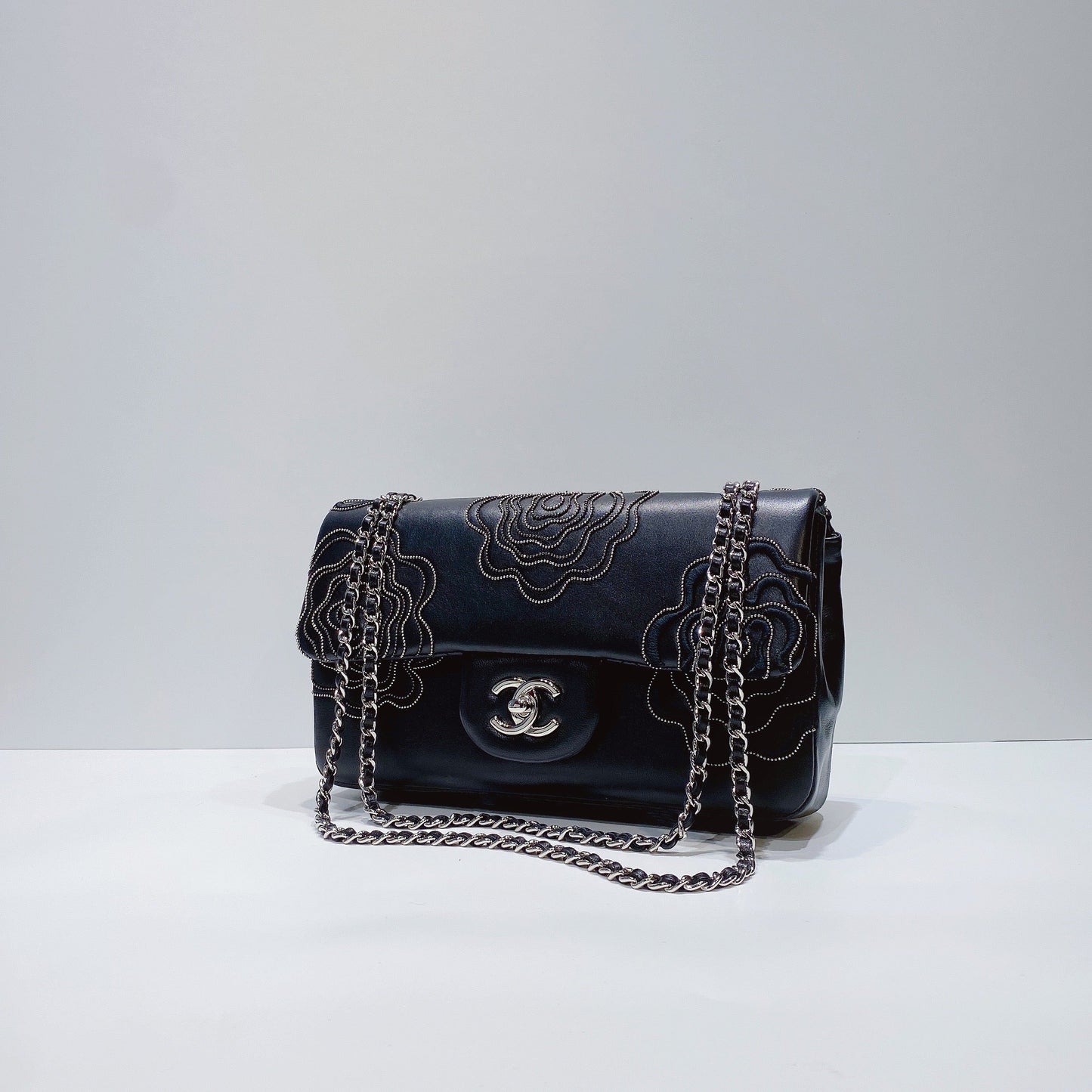 No.3600-Chanel Embroidered Lambskin Evening Camellia Flap Bag