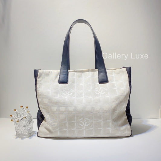 No.2748-Chanel Travel Line Tote Bag MM