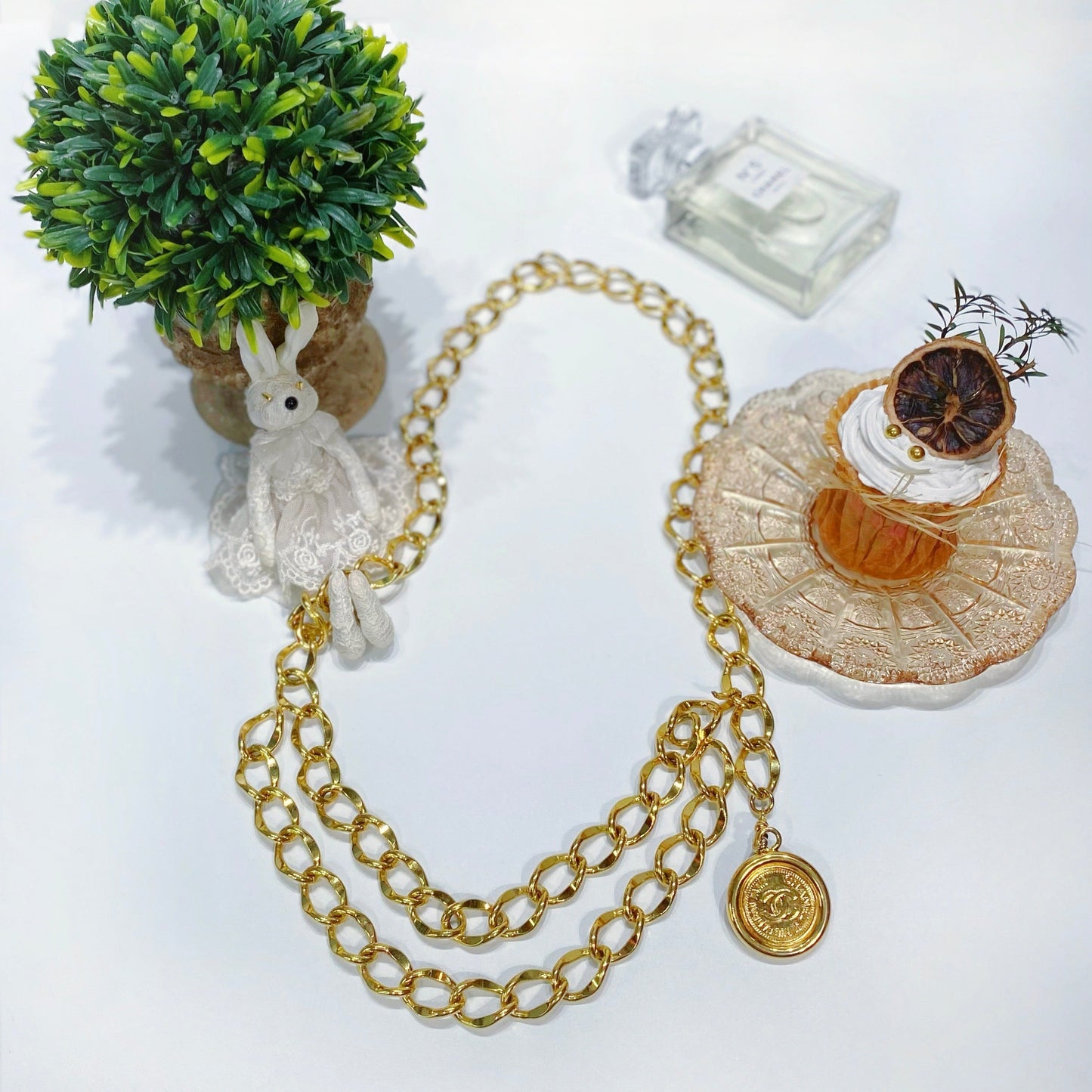 No.3837-Chanel Vintage Gold Metal Chain Belt