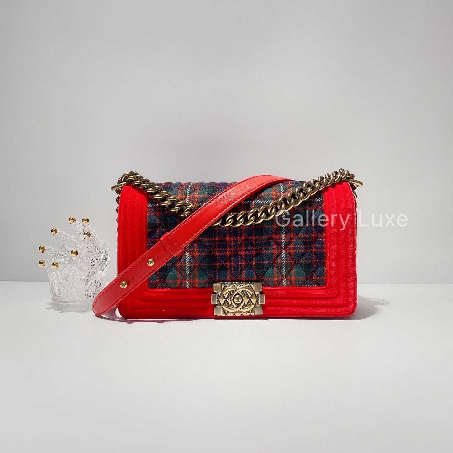 No.2468-Chanel Velvet Boy 25cm