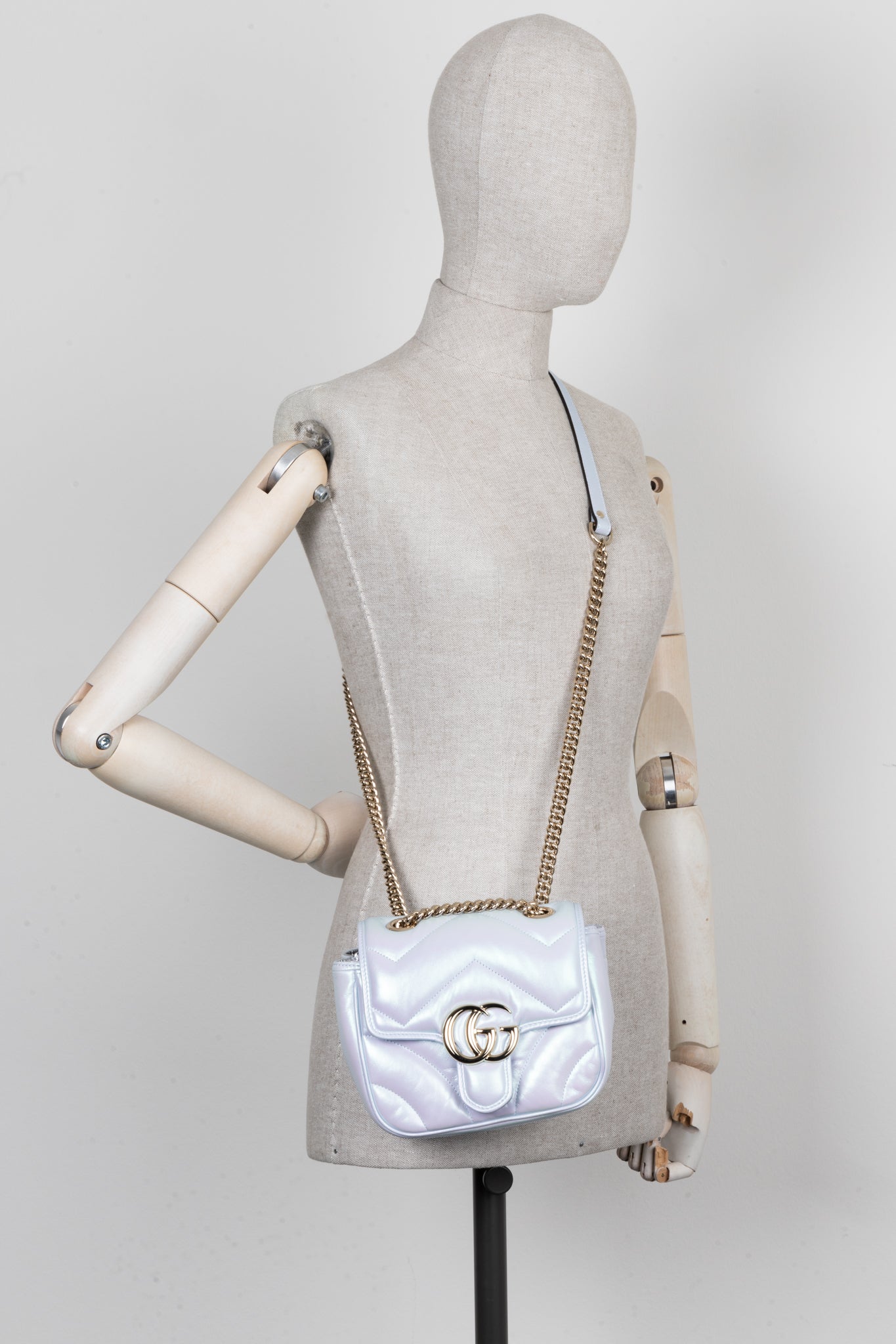 Luxury Gucci Trending 2025 GG Marmont Mini Shoulder Bag Blue Iridescent
