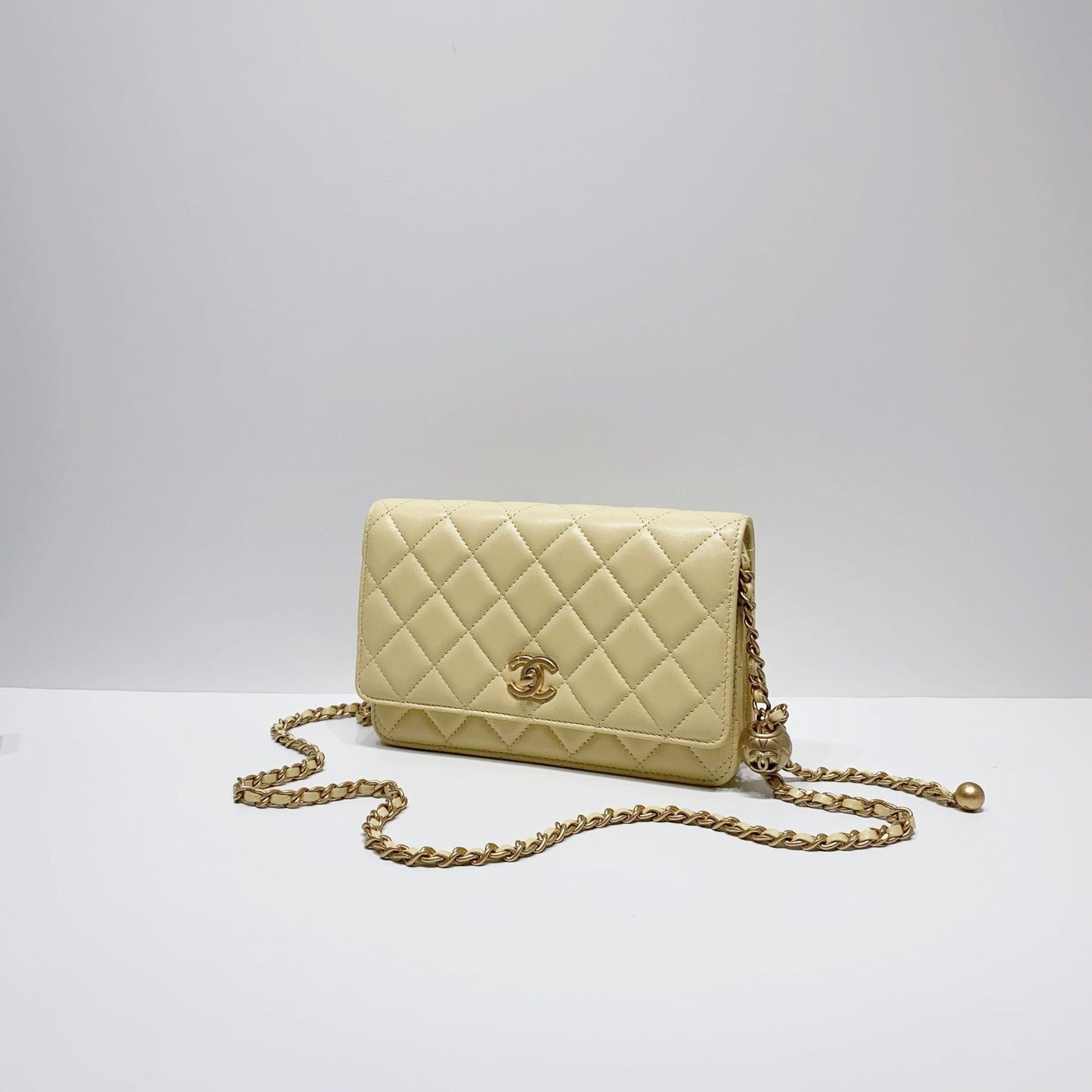 No.4033-Chanel Pearl Crush Wallet On Chain