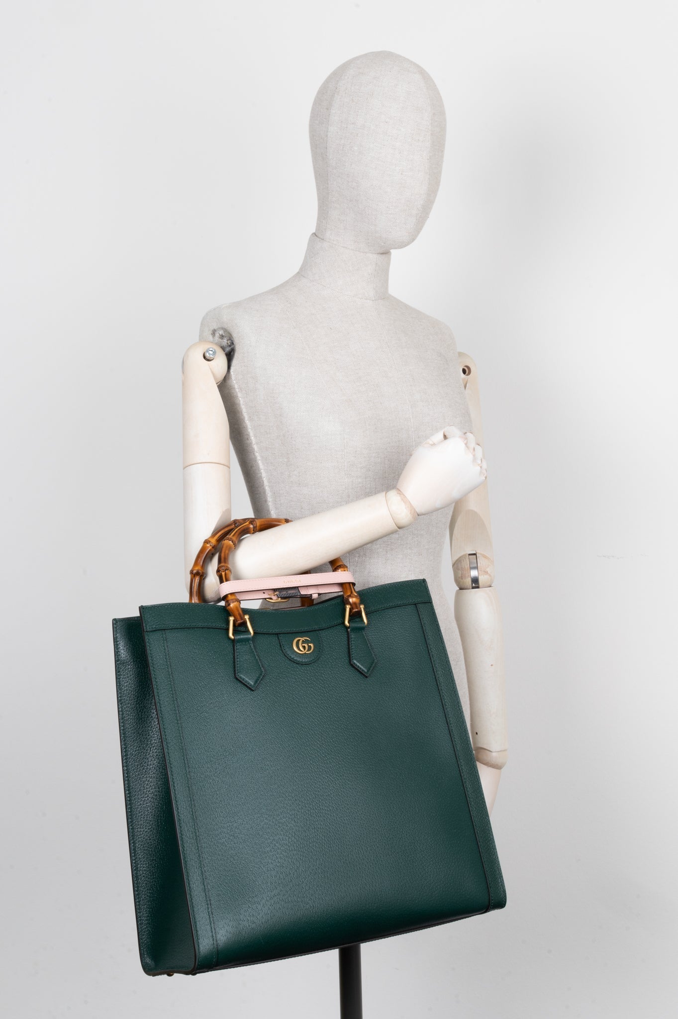 Luxury Gucci Trending 2025 Diana Tote Bag Green