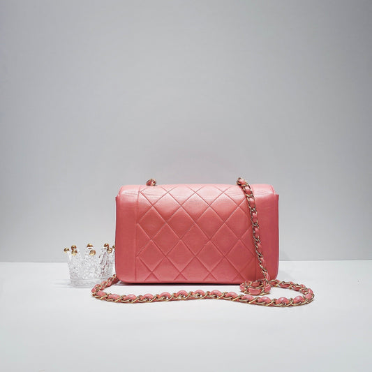 No.001328-Chanel Vintage Lambskin Diana Bag 22cm