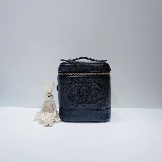 No.3712-Chanel Vintage Caviar Vanity Case