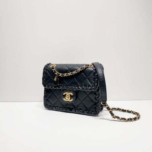 No.4084-Chanel My Own Frame Flap Bag