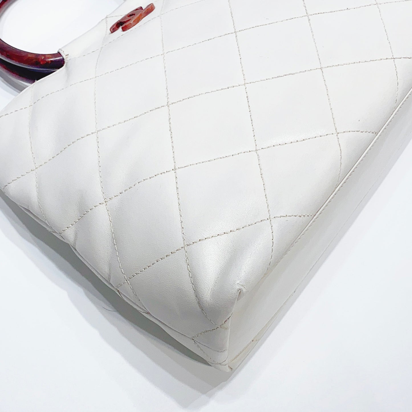 No.3832-Chanel Vintage Wooden Handle Bag