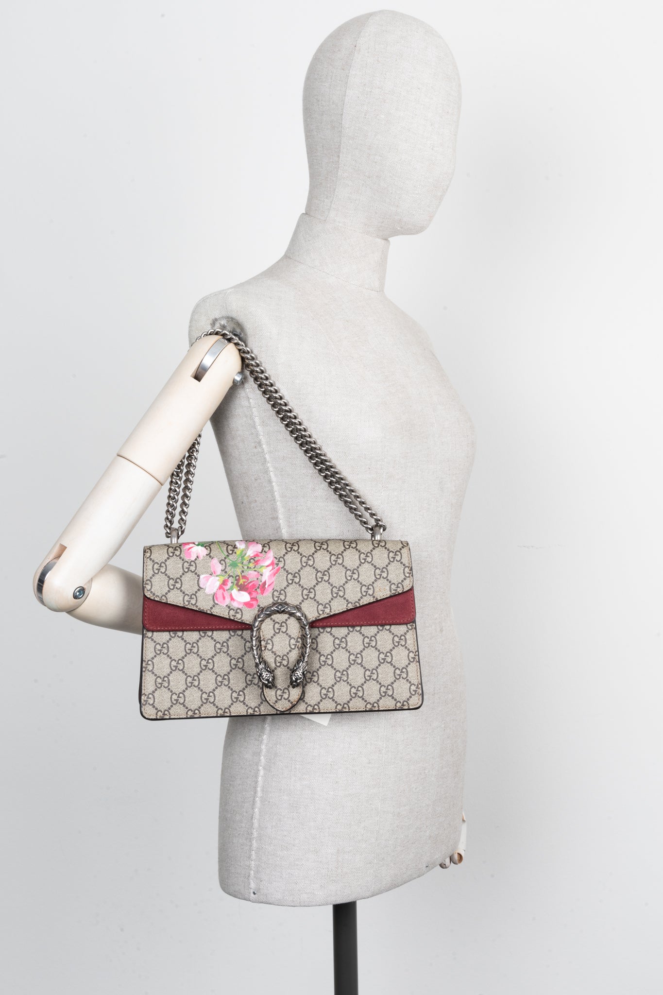 Luxury Gucci Trending 2025 Dionysus GG Supreme Bag Floral