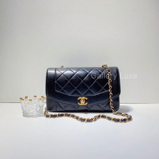 No.2777-Chanel Vintage Lambskin Diana Bag 22cm