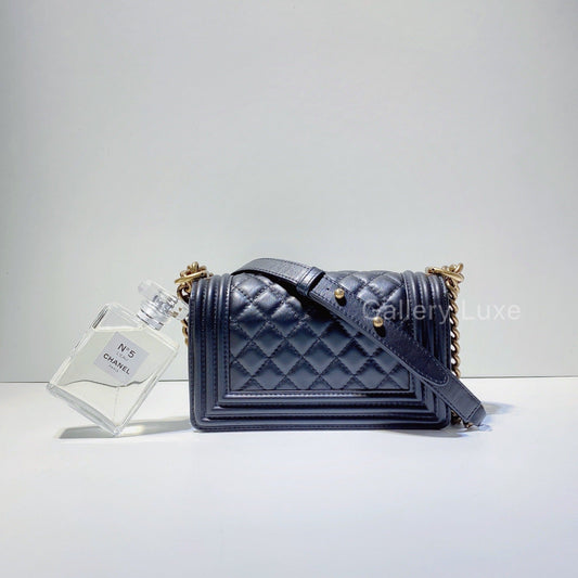 No.2837-Chanel Calfskin Boy 20cm (Unused)