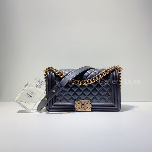No.2743-Chanel Calfskin Boy 25cm (Unused)