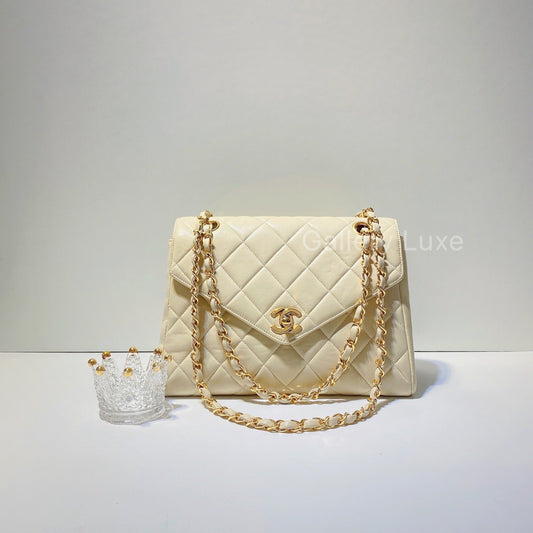 No.2780-Chanel Vintage Lambskin Envelope Flap Bag