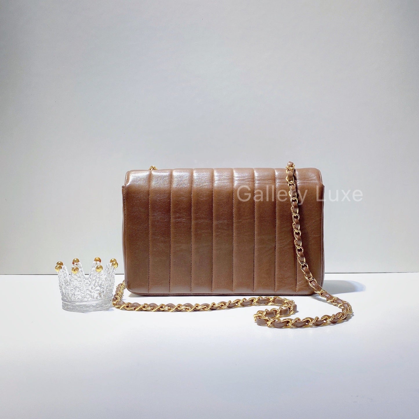 No.2762-Chanel Vintage Lambskin Vertical Lines Flap Bag